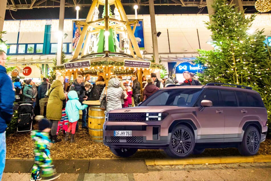 Weihnachtsmarkt trifft auf neuste Autos: Das passiert im Chemnitz Center