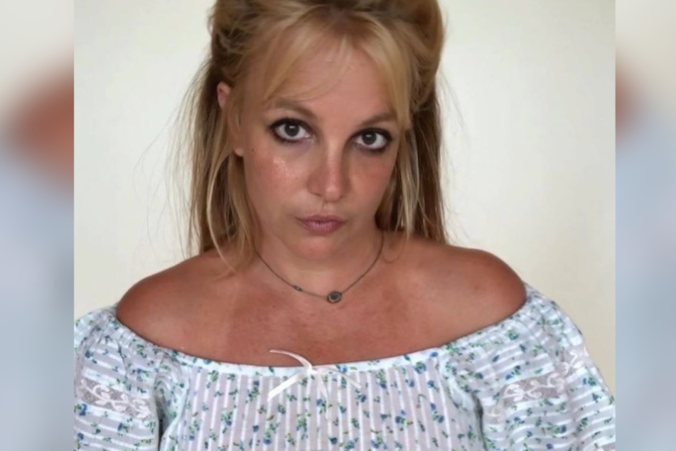 Mit diesem Bild wollte Britney die Spekulationen beenden. Ihre Fans nahmen ihr das Ganze aber nicht so wirklich ab.