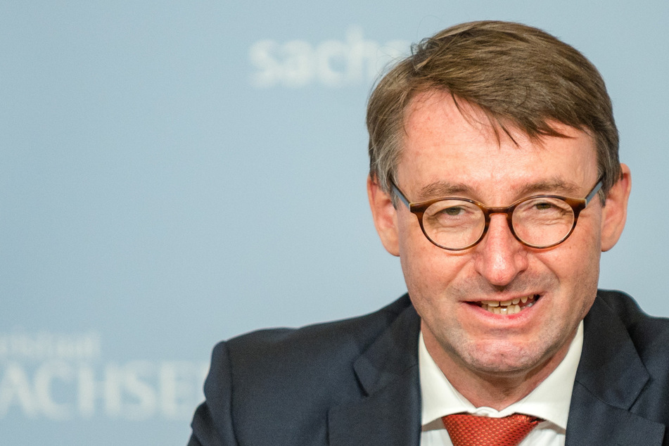 Als Minister gefeuert: Wie viel Geld verdient Roland Wöller jetzt?