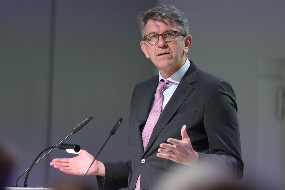 Kulturstaatsminister Wolfram Weimer (61, parteilos) sorgte für zusätzliche politische Turbulenzen.