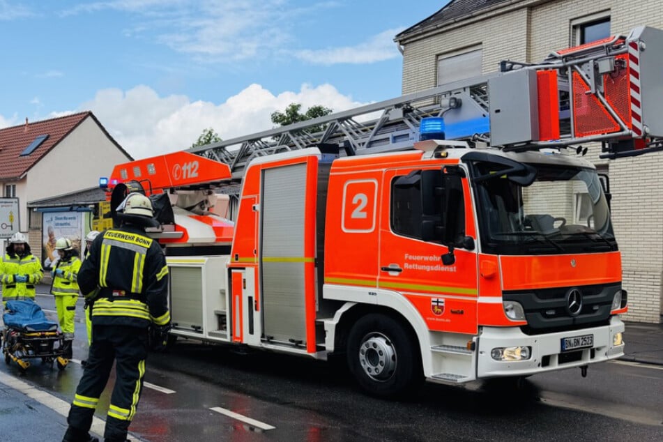 Grausamer Fund bei Löscharbeiten: Senior kommt bei Wohnungsbrand ums Leben