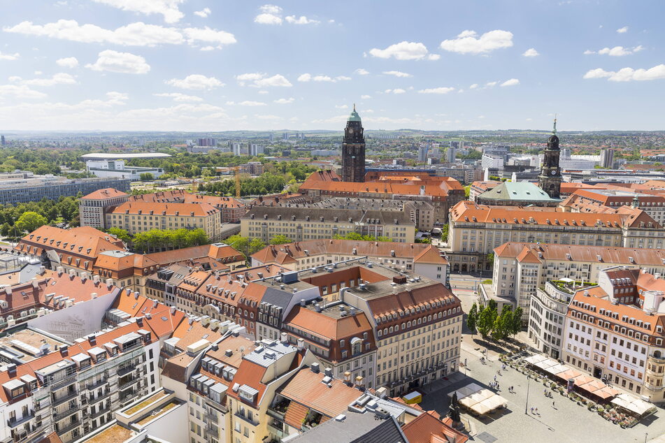 In der Stadtverwaltung wird der Rotstift angesetzt: Kann sich die Stadt den Dresden-Pass noch leisten?