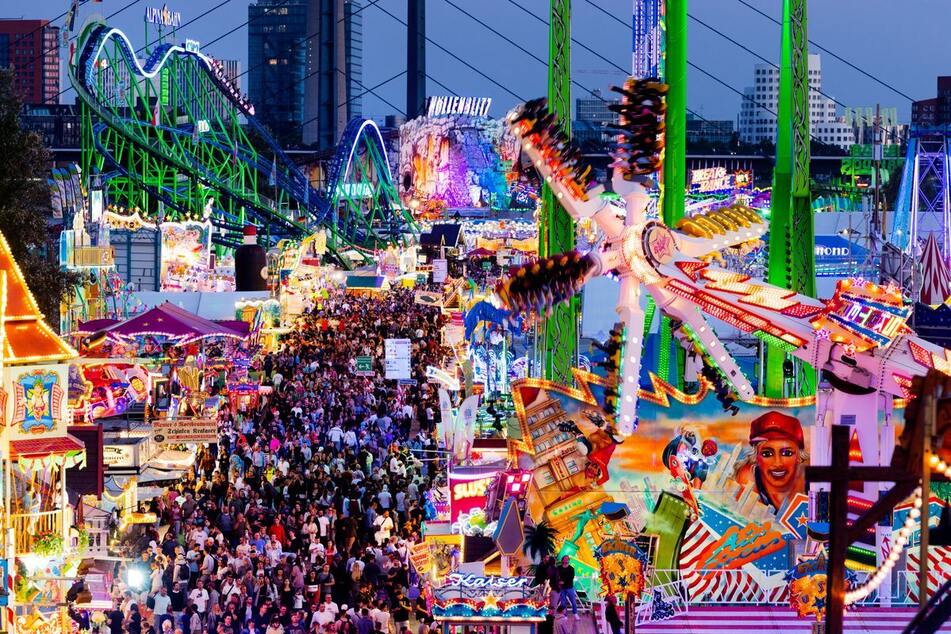 Die Rheinkirmes in Düsseldorf gehört mit über vier Millionen Besuchern zu den größten Volksfesten in Deutschland. (Archivfoto)