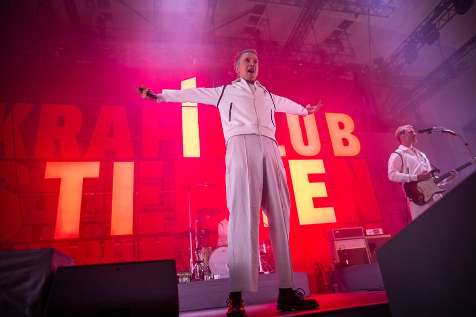Die Chemnitzer Band bringt am Samstag das ausverkaufte Stadion zum Beben.