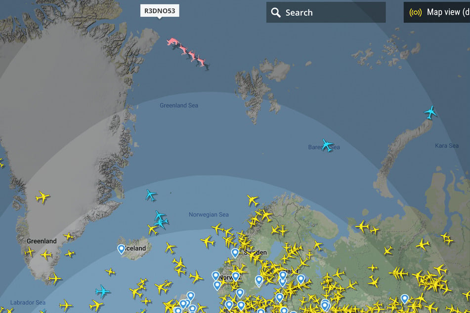 Santa's sleigh is currently located between Greenland and Iceland.