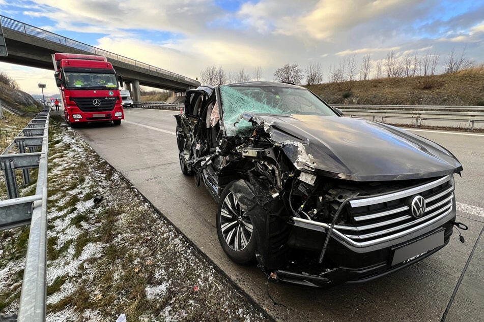 Glücklicherweise wurde bei dem Unfall nahe dem Rastplatz "Am Heidenholz" niemand verletzt.