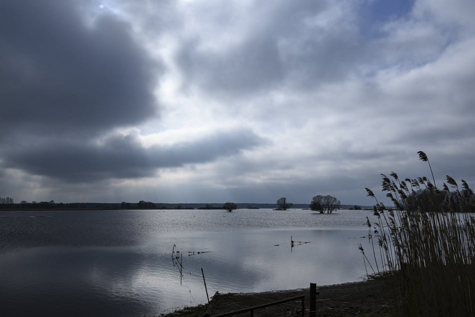 Wolken sind in Berlin und Brandenburg am Wochenende häufiger Begleiter.