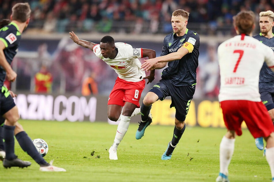 Als Tabellenfünfter reist der 1. FC Union Berlin am Mittwoch zum Topspiel zu RB Leipzig.