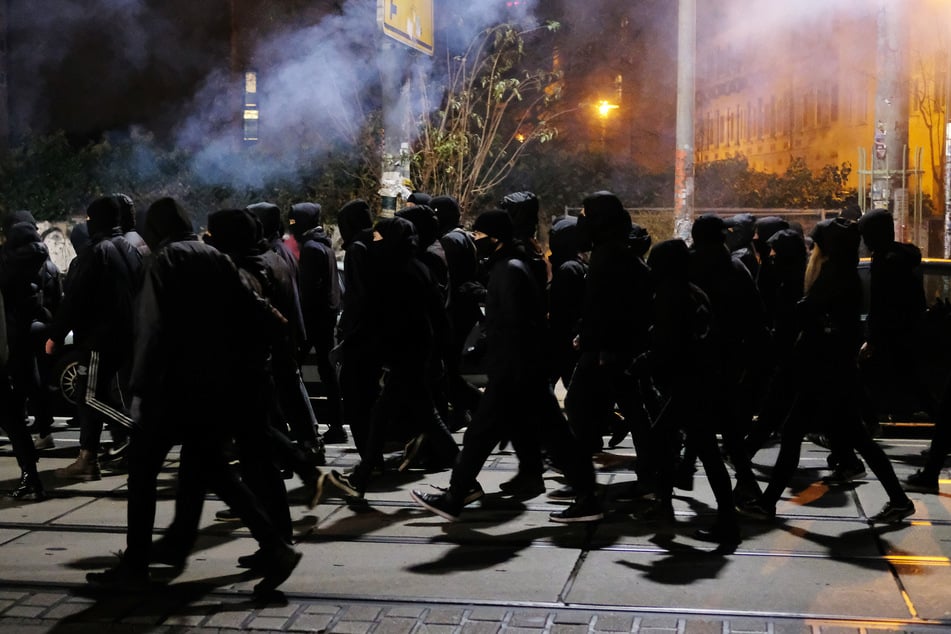 Über 3000 Demonstranten werden Samstag am Connewitzer Kreuz erwartet. (Archivbild)