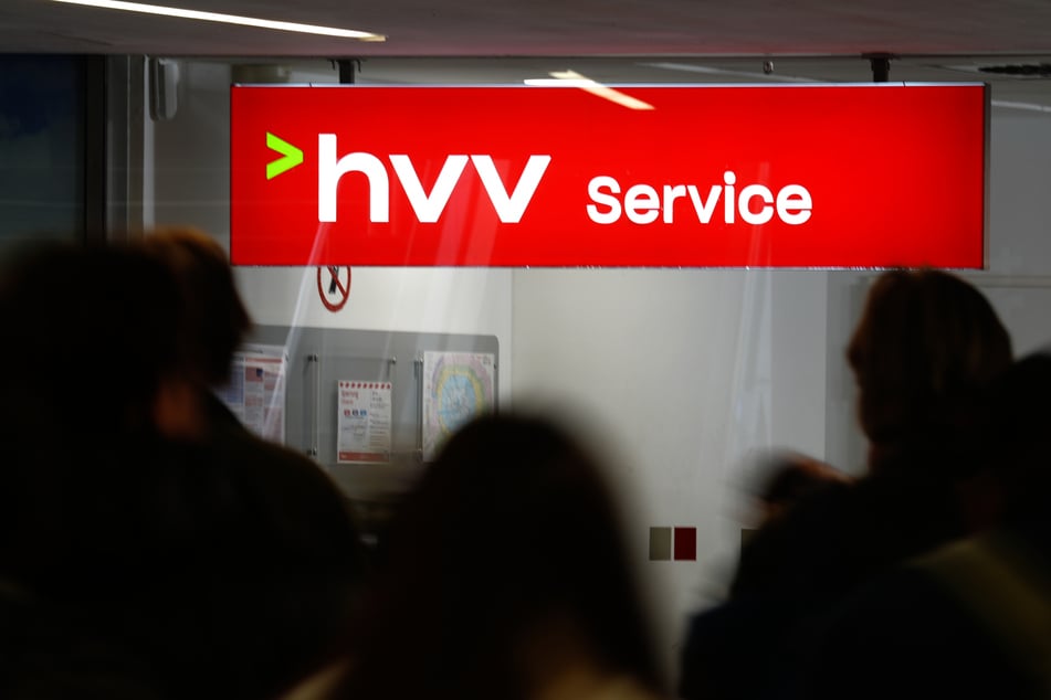 Ein Ersatzverkehr wurde inzwischen eingerichtet.