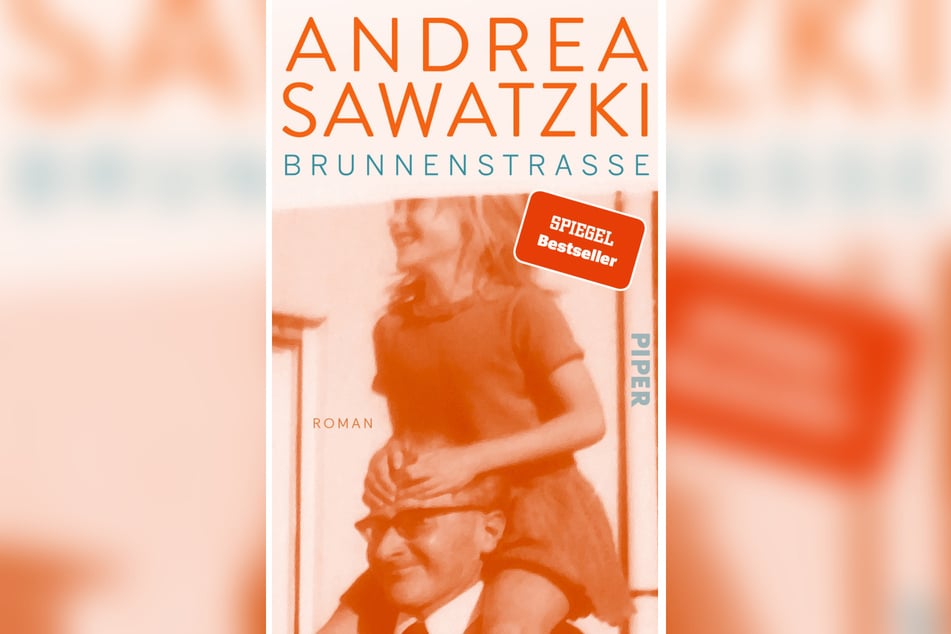 In ihrem Buch "Brunnenstraße" schaut Andrea Sawatzki (62) auf die schmerzliche Zeit mit ihrem dementen Vater zurück.