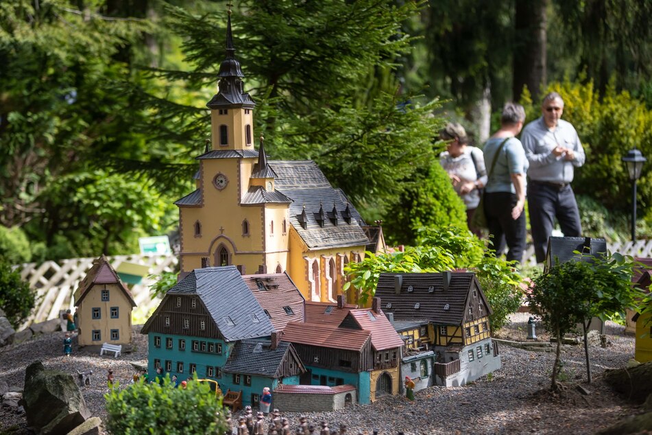 Im Klein-Erzgebirge gibt es 200 Miniaturen zu entdecken.