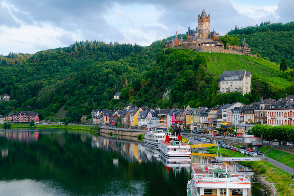 Die Reichsburg thront über Cochem.