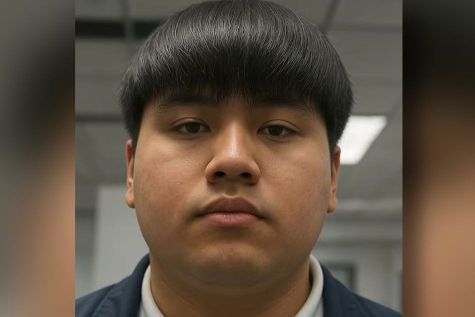Dieser pausbäckige junge Mann sieht so harmlos aus. Doch Drogenboss Tony Janzen Valverde Victoriano (20) soll den grausamen Mord befohlen haben.