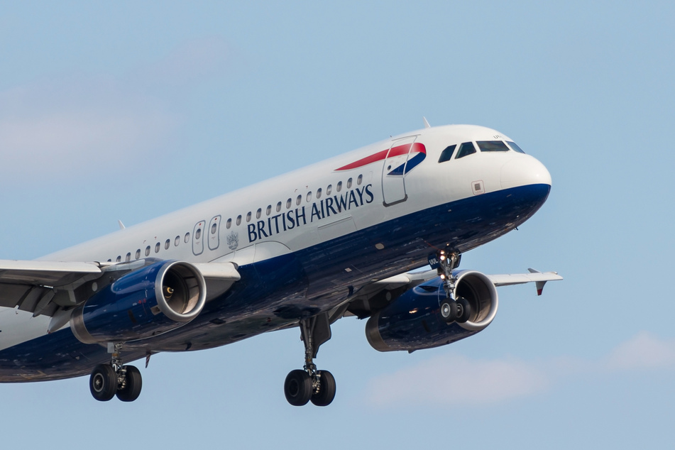 Ein Flugzeug der Airline British Airways.