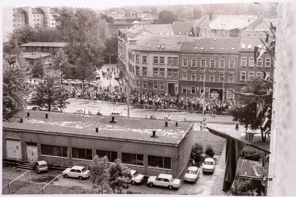 In Chemnitz startete die Friedliche Revolution am 7. Oktober 1989 mit einem Schweigemarsch - das Theater spielte dabei eine Hauptrolle.