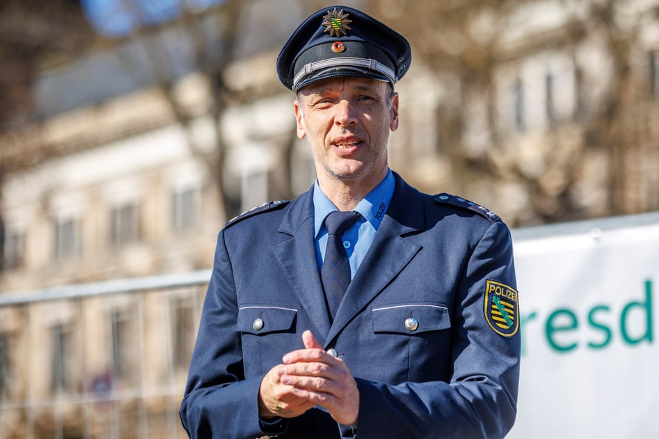 Polizei-Sprecher Thomas Geithner (53) äußerte sich im ZDF zum Ermittlungsstand. (Archivbild)