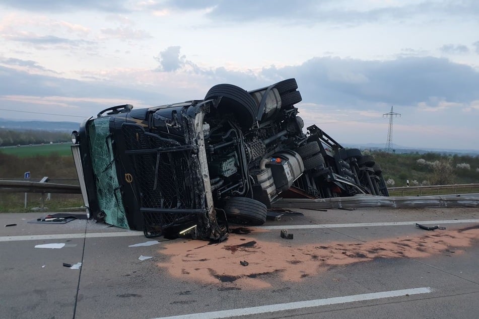 Die Autobahn war nahezu den ganzen Tag gesperrt.
