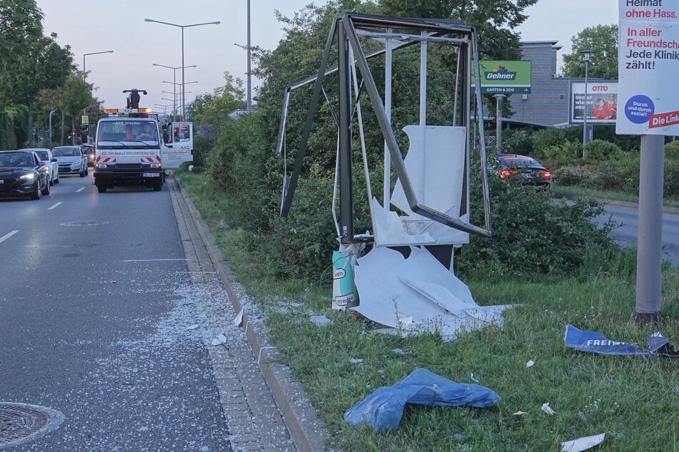 Mit der Werbetafel ist nach dem Crash sicher nicht mehr viel anzufangen.