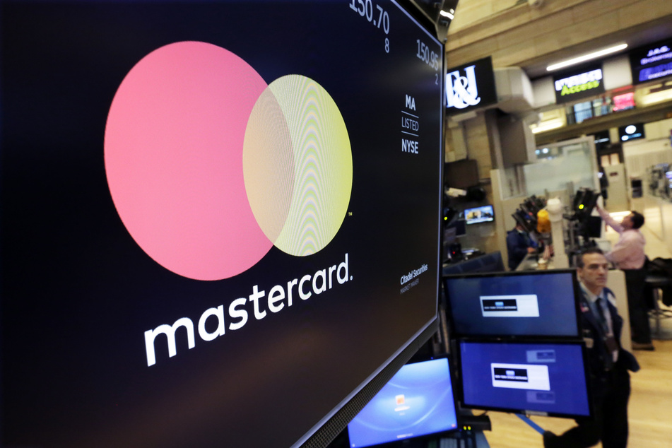 Der Finanzkonzern Mastercard prüft die Anschuldigungen gegen Pornhub. Sollten diese wahr sein, könnte ein Zahlungsstopp an die Plattform erfolgen.