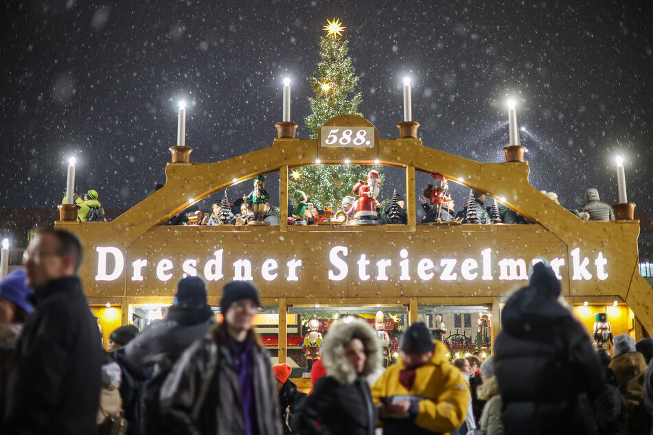 Auf dem Dresdner Striezelmarkt waren in diesem Jahr weniger Touristen zu beobachten, dennoch seien die Besucherzahlen gut.