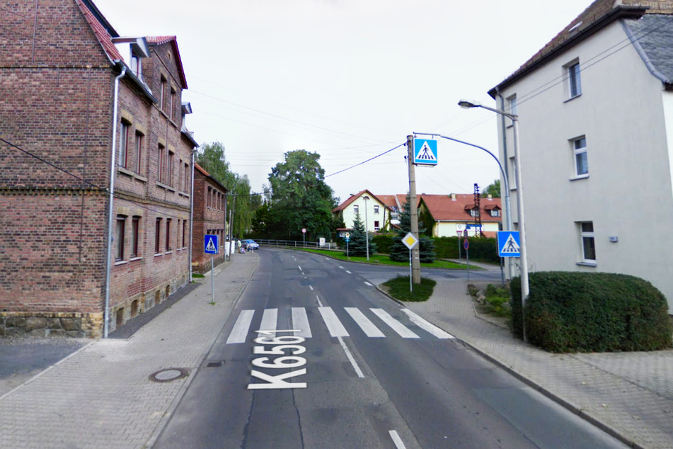 Auf diesem Fußgängerüberweg wurde am Freitagnachmittag ein zehnjähriges Kind von einem Lkw angefahren und schwer verletzt. (Archivbild)
