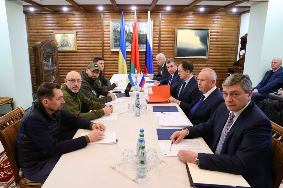 The third round of talks between the Russian and Ukrainian delegations was held in neighboring Belarus on Monday.
