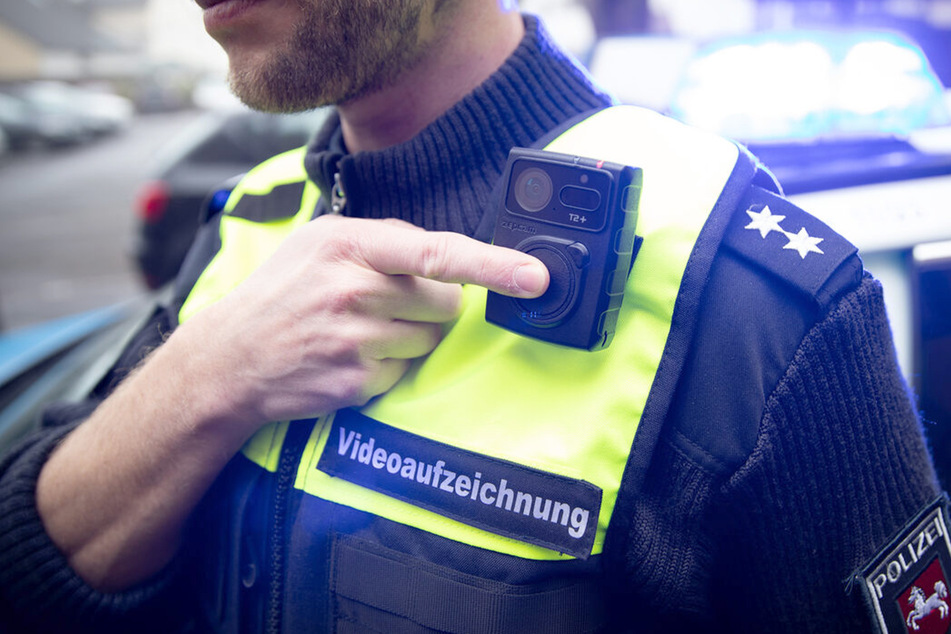 Schutz vor Gewalt: Über 500 Bodycams bei Polizei in Niedersachsen im Einsatz