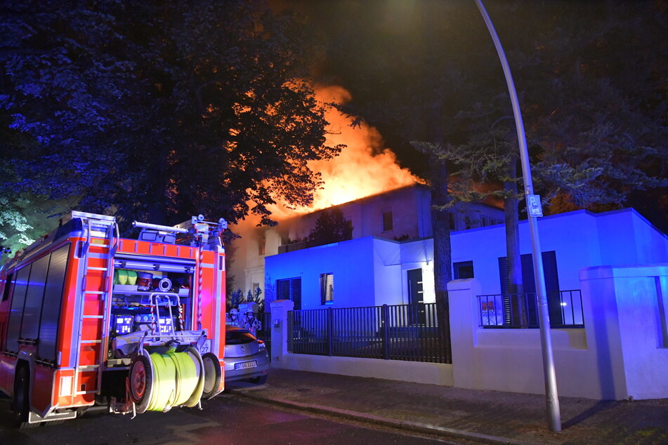 Die Feuerwehr war mit 110 Kräften im Einsatz.