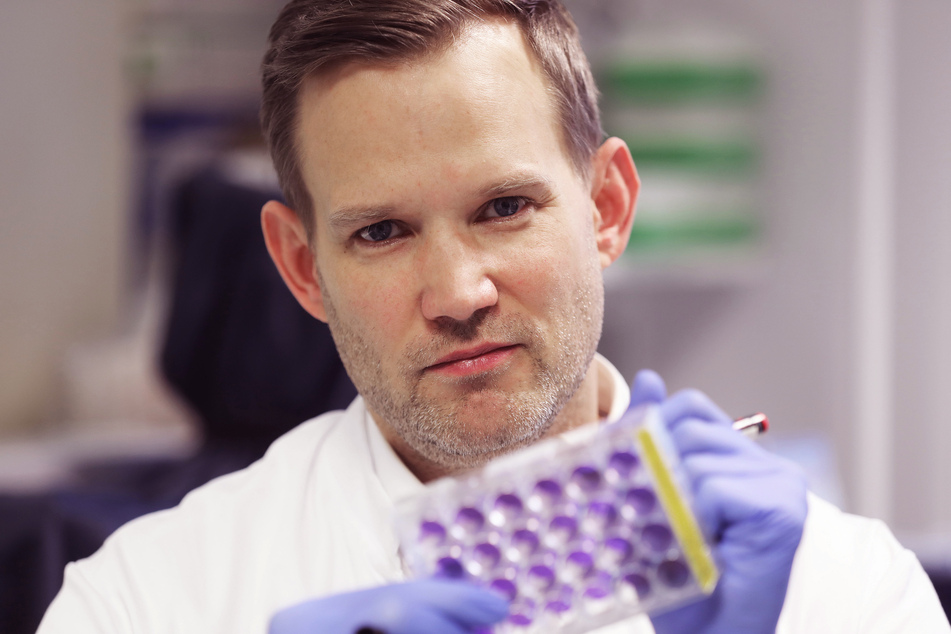 Am Freitag beendet der Bonner Virologe Hendrik Streeck (43) seine Datenerhebung im besonders vom Coronavirus betroffenen Ort Gangelt (Kreis Heinsberg).