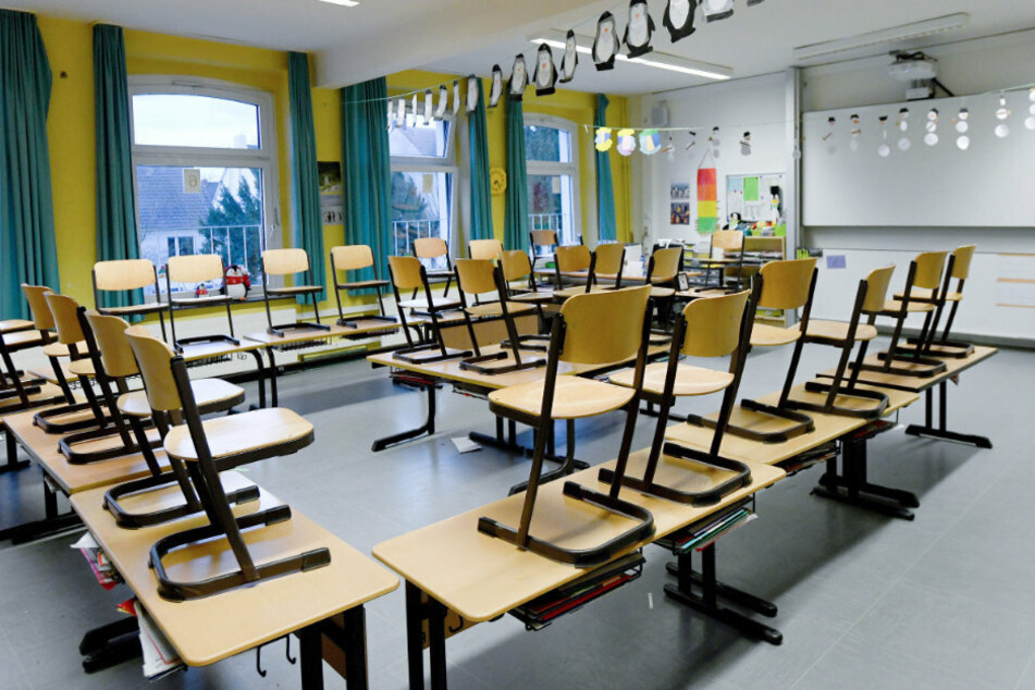 Wann die Grundschüler in ihre Schulen zurückkehren können, ist offen.