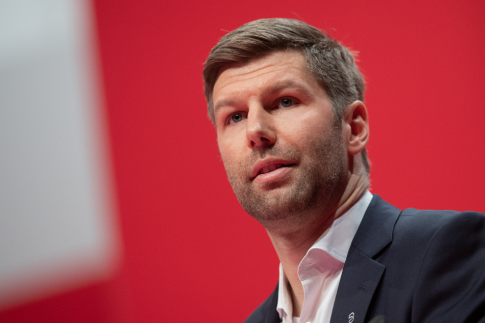 VfB-Vorstandschef Thomas Hitzlsperger (38).