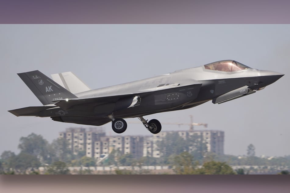 Eine F-35A kam aus den USA angereist.