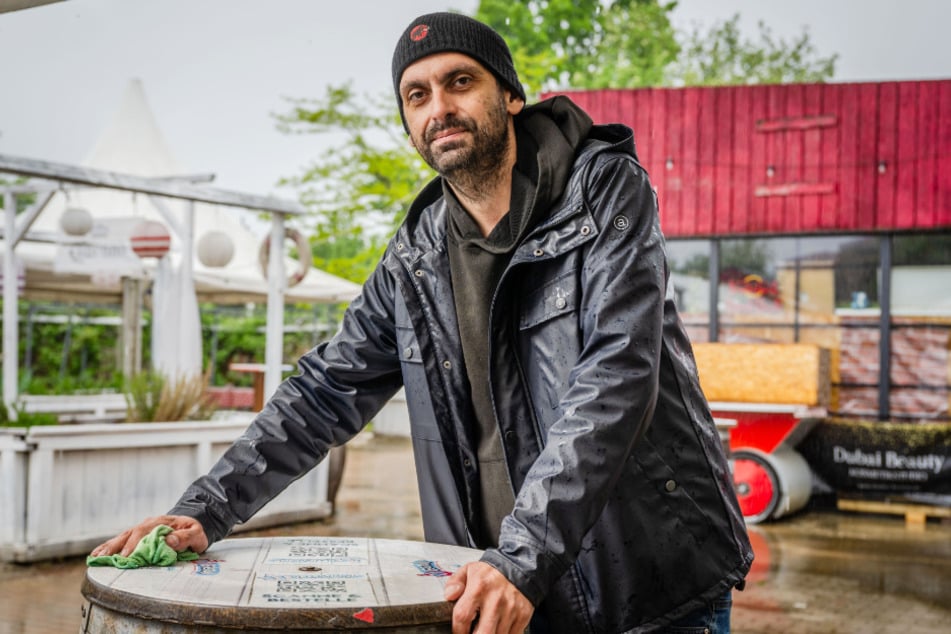 Marcel Kummers (38) steckt noch in den Vorbereitungsarbeiten für die Saisoneröffnung.