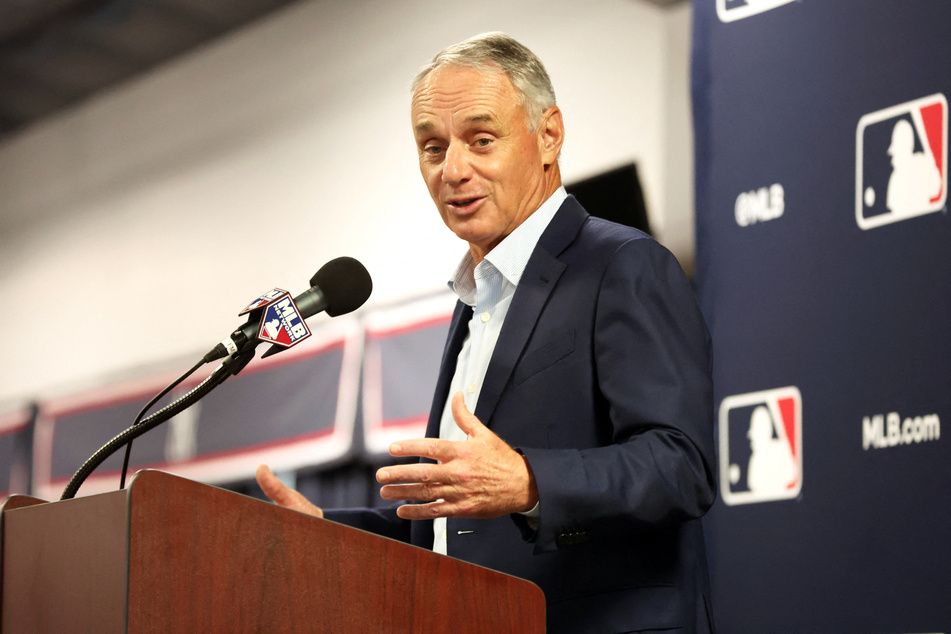 MLB commissioner Rob Manfred has said he will retire from his role after his current contract expires in January 2029.