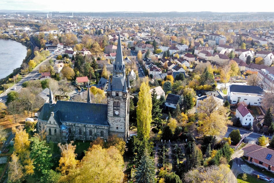 Im elbnahen Briesnitz (Stadtbezirk Cotta) residieren anteilig die meisten wohlhabenden Haushalte.