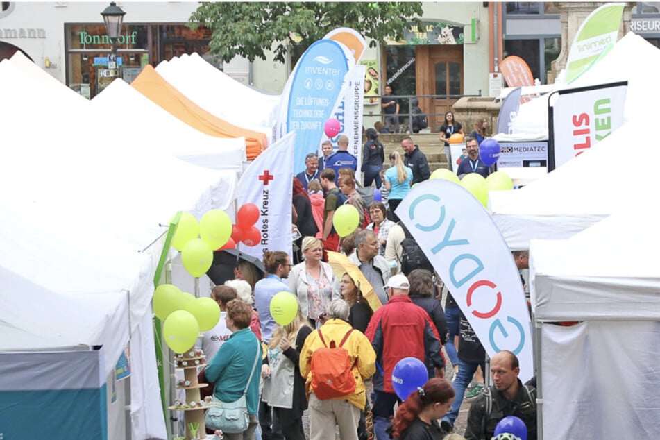 Open-Air-Jobmesse in Leipzig: Der Jobwalk überzeugt mit entspannter Atmosphäre für Unternehmen und Arbeitssuchende