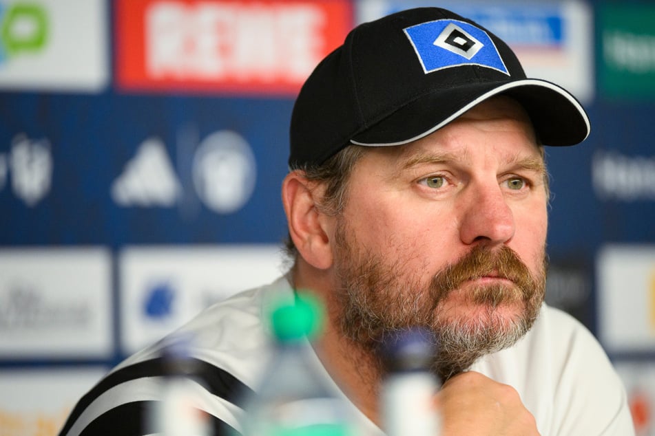 HSV-Coach Steffen Baumgart (52) gab nach dem Spiel zu, dass die Breite des Kaders seinen Job nicht gerade einfacher mache.