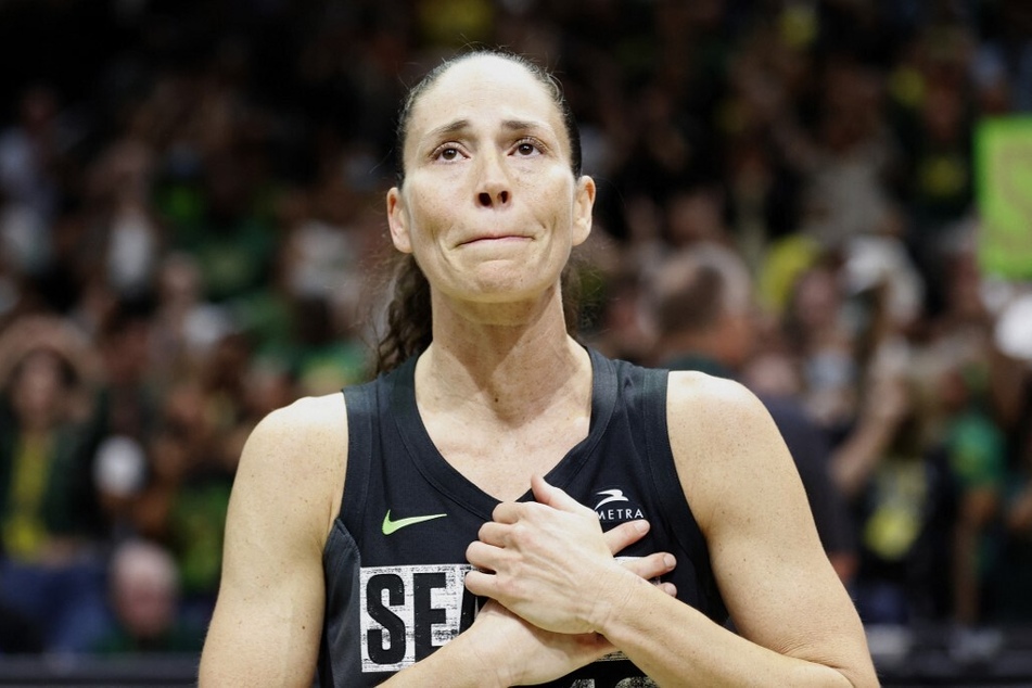Sue Bird gets tribute from Steph Curry after final WNBA game