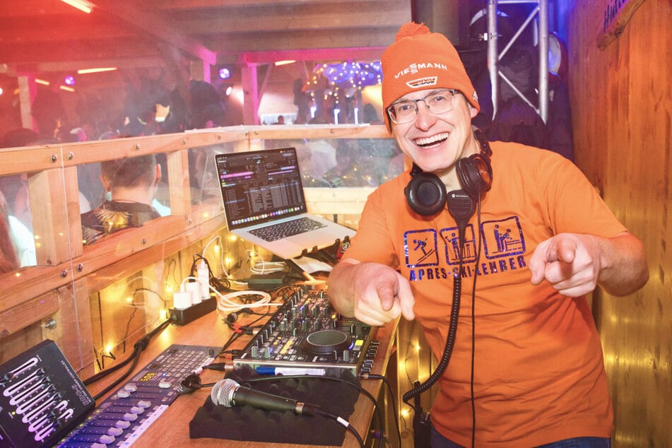 "Hüttenzauber"- DJ Lars Schaarschmidt legt auch zum "Balla Balla Opernball" auf dem Altmarkt auf.