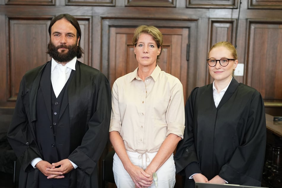 Am Freitag standen Ingo Bott (42) und Paula Wlodarek (30) als Pflichtverteidiger an der Seite von Christina Block (52).