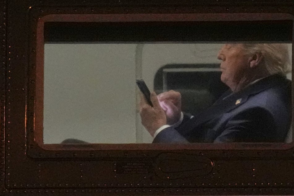 Eine herzzerreißende Geschichte ließ US-Präsident Donald Trump (79) zum Telefon greifen. (Archivbild)