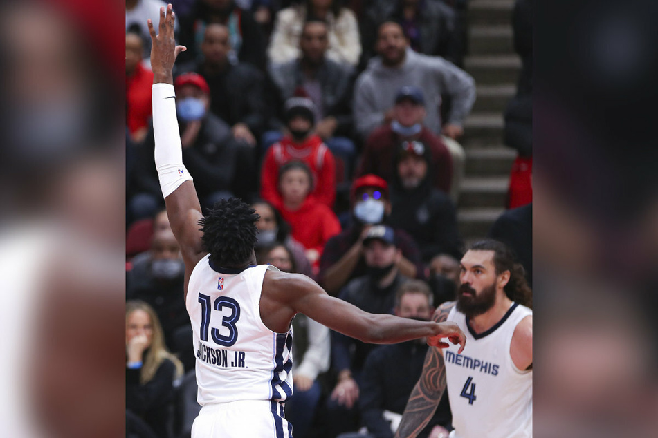Defensive Player of the Year candidate Jaren Jackson Jr. stood out in the Grizzlies' win over the Pacers.