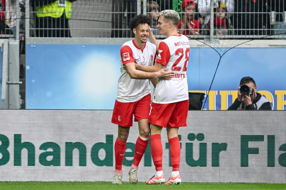 Derry Scherhant (l.) konnte die Breisgauer gegen Eintracht Frankfurt zunächst jedoch früh in Führung schießen.