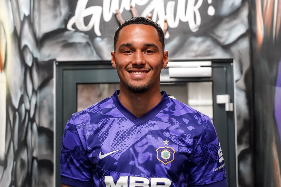 Vincent Ocansey (25) kommt bis Saisonende von Arminia Bielefeld zu den Veilchen.