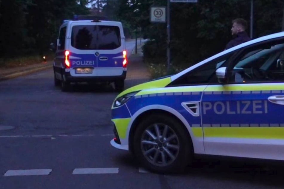 Die Einsatzkräfte haben die Feier umgehend aufgelöst. (Symbolfoto)