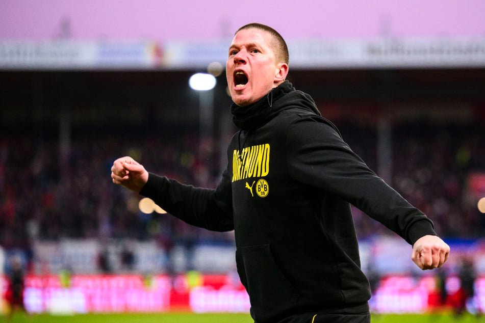 Mike Tullberg übernimmt direkt den Trainerjob bei Borussia Dortmund II und nicht erst im Sommer.