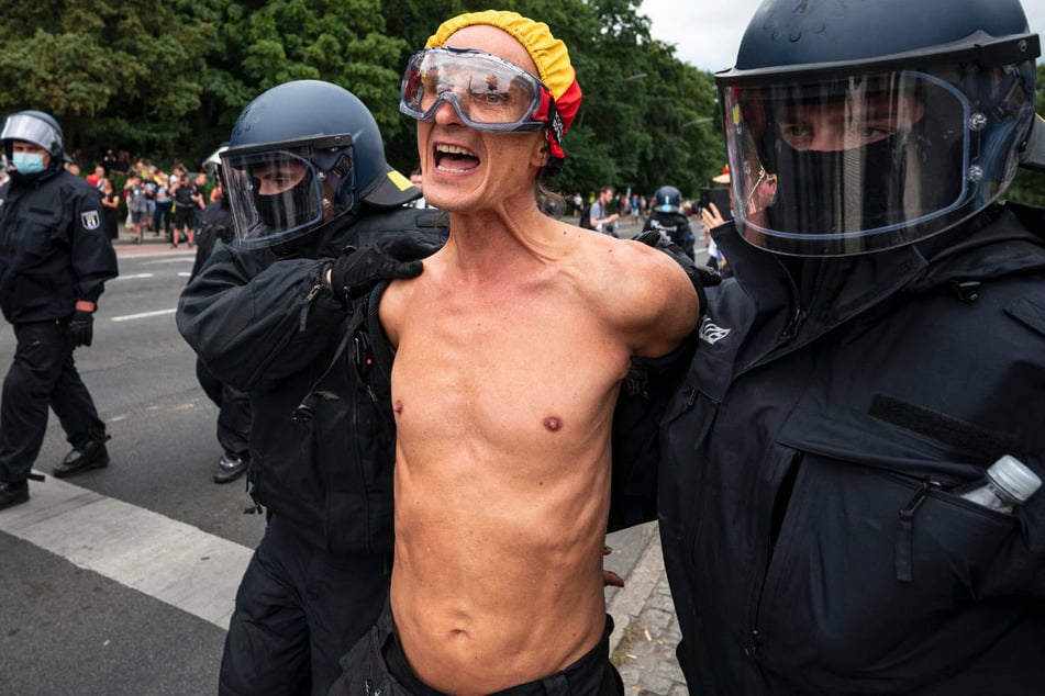 Berlin: Polizei verbietet erneut große "Querdenker"-Demo am Wochenende in Berlin