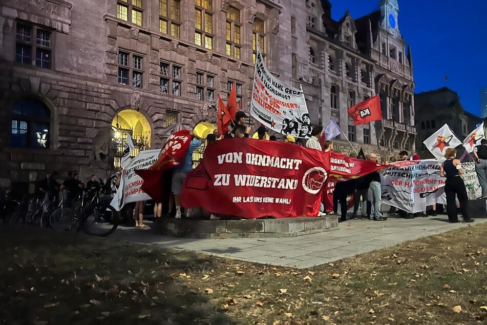 Das Ziel des Aufzuges war das neue Rathaus.