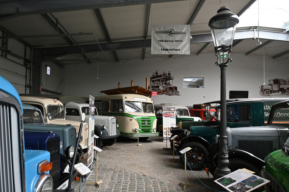 Am Nutzfahrzeugemuseum in Hartmannsdorf findet ein Oldtimertreffen statt.